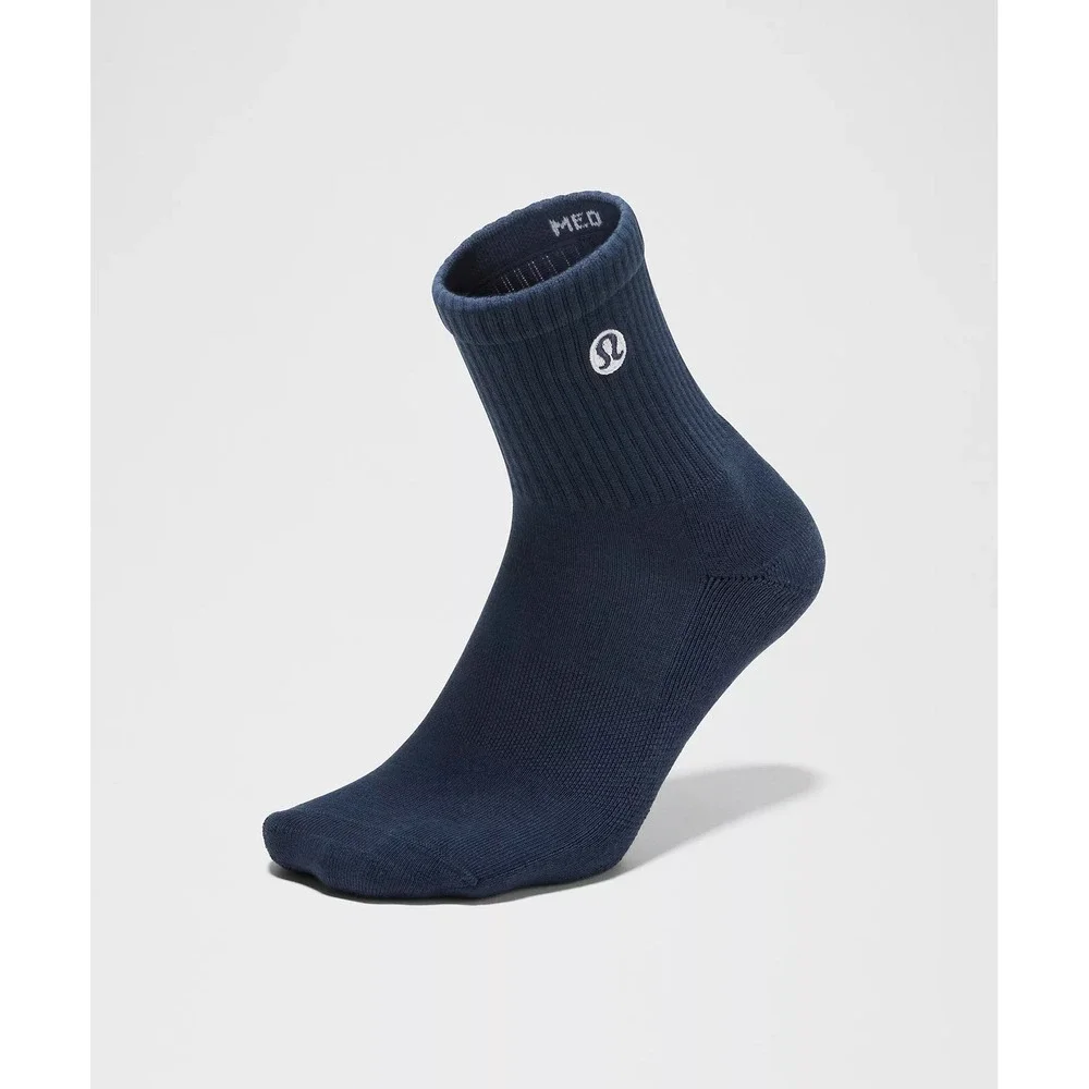 Lululemon-Unisex Daily Essential Quarter Socks 3 Pack